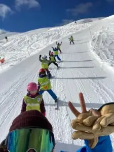 groupe enfants ski montgenevre